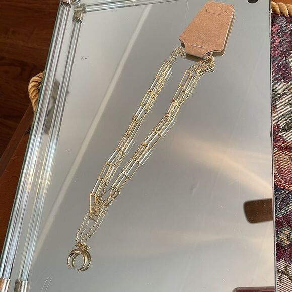 NWT 2 layer gold tone necklace with crescent moon pendant - Picture 3 of 5